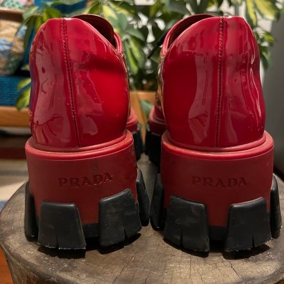 Prada red patent leather monolith lace up shoes - Picture 2 of 9